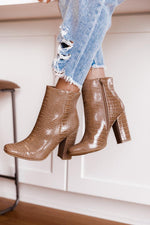 Load image into Gallery viewer, Sadie Brown Round Toe Heel Booties
