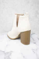 Load image into Gallery viewer, Beth Cream Booties
